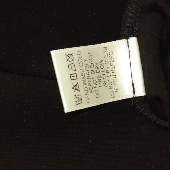 Large Forever 21 Black/White Formal Dress - Picture 5 of 6